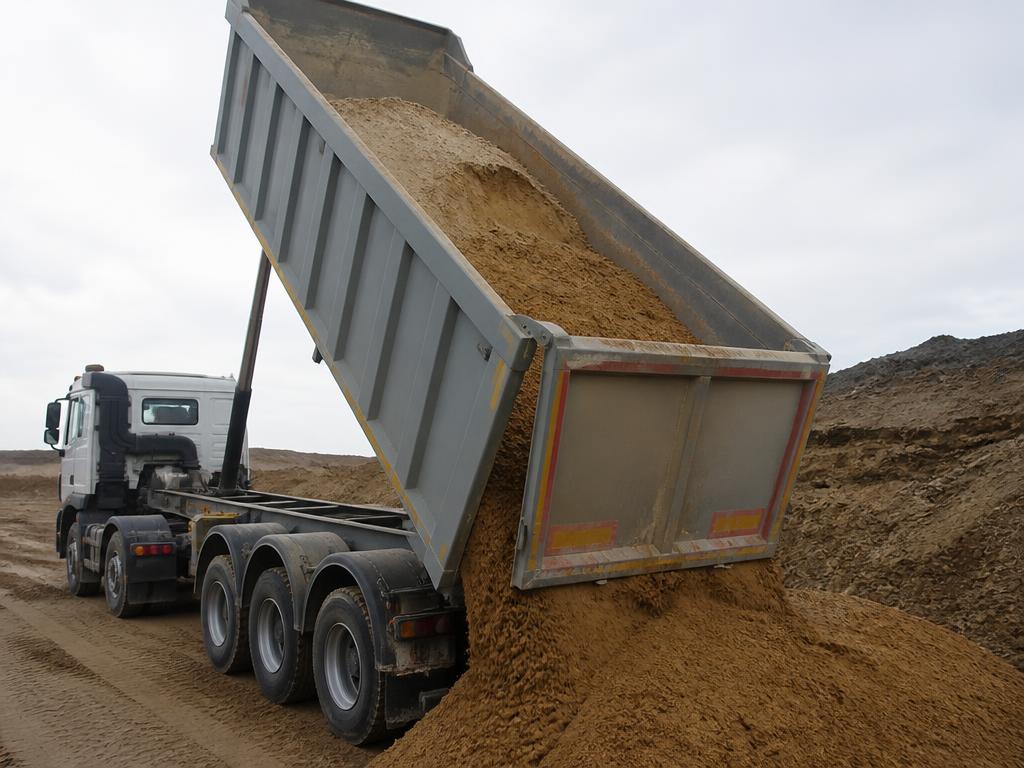 18 Cube Tipper Truck for hire in Durban photo 3